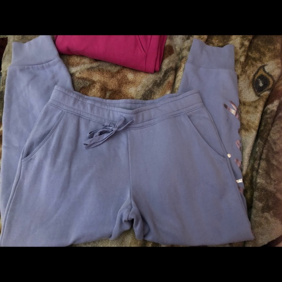 VS pink joggers size L - Picture 2 of 3